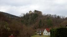  Fernblick zur Burgruine Mollenburg 