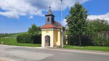  Blick zur Dorfkapelle Gttsbach 