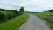  Blick auf die Wanderstrecke entlang der Perschling 