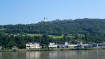 nochmals der schne Fernblick ber die Donau nach Maria Taferl 