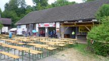 Blick zum Start-/Zielraum in Gassen zeitlich in der Frh