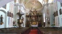 Blick in den Innenraum der Kath. Pfarrkirche hl. Urban in Pisching