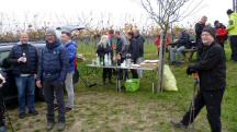  Wanderer bei der 2. Labestelle 