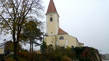 nochmals ein Blick zur Kath. Pfarrkirche hl. Margaretha in Fels am Wagram