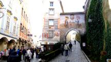 Blick zum Blumauerhaus bei der "Enge Gasse - Berggasse" 