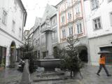  der "Roter Brunnen" in der Gleinker Gasse - Kirchen Gasse 