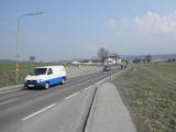  kurzes Wegstück entlang der B38 zum Fuchsenhof 