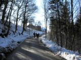  Wanderer auf der Burgstrae - Rckweg 