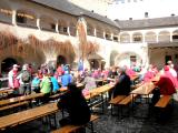  Wanderer im Teisenhoferhof 
