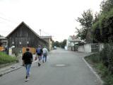  Wanderer in der Mhlgasse - Glaubendorf 