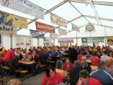  das Zelt ist voll ... 
