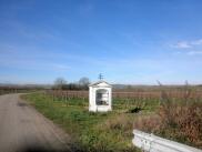 das Mayer-Kreuz (Weies Kreuz) an der Abzweigung des Neusiedelweges von der Strae "Alten Haid" 