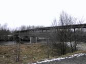 Blick auf die 103 m lange Fußgänger- und Radfahrerbrücke über die Traisen 