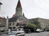 Blick zur gotischen Wehrkirche Weißenkirchen 