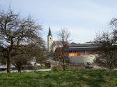  Blick zur Pfarrkirche hl. Josef in Weinzierl am Walde 