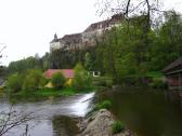 schner Blick ber die Thaya zur Burg Raabs 