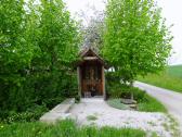  schne kleine Kapelle bei einem Gehft an der L6016 