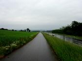  Blick auf die Wanderstrecke entlang der B4 