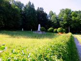  Blick zum Lagerfriedhof II 