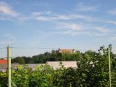  Fernblick zum Schloss Sitzenberg 