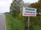 Warntafel auf dem Treppelweg wegen dem Steinbruch Ebersdorf