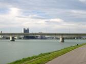  Blick zur Donaubrcke Pchlarn 