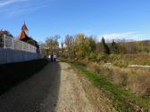 Wanderroute entlang der Hochwasserschutzmauer und Kamp