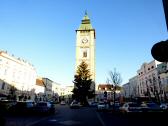 Blick von der Wiener Strae zum Hauptplatz mit dem Stadtturm 