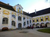  Blick zum barocken Stiegenhaus im Schloss 