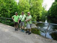  Langenloiser Wanderfreunde auf der Erlaufbrücke 