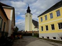  Blick zur Kath. Pfarrkirche hl. Stephan in Biberbach 
