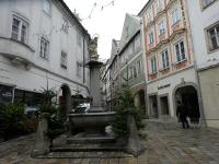  Blick zum Roter Brunnen in der Gleinker Gasse 