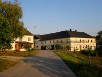  Blick zum Gebäude mit der 1. K+L in Mitterburg 