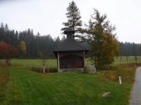 Blick zur Kapelle beim Forsthaus Schwarzauer Hof 