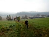  ein Blick zurück zum Forsthaus Schwarzauer Hof