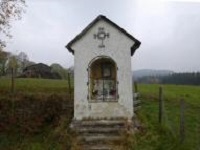 schöne kleine Kapelle am Wanderweg bei Lauterbach 