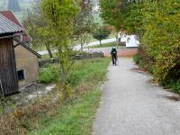Blick auf die Wanderstrecke am Ortsbeginn von Lauterbach