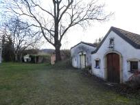 Blick zu den alten Kellern in der Kellergasse Kleinengersdorf 