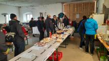  Wanderer im Meierhof bei der 1. K+L 