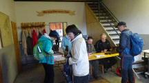  Wanderer am Start 