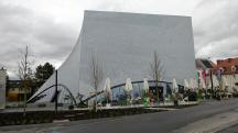 Blick zur Landesgalerie Niedersterreich - am Museumsplatz 