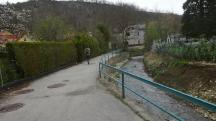 Wanderroute auf dem Kapellenweg entlang der Fladnitz in Steinaweg