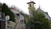 Blick zum Pfeilerbildstock "Zellerkreuz" in Steinaweg
