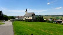  Blick zur Kath. Pfarrkirche Ollersbach Mari Himmelfahrt 