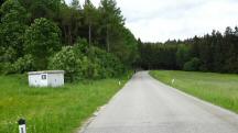  Wanderroute kurz auf einer Landstrae 