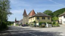 Blick zur hl. Andreas geweihten Pfarrkirche und zur Ursprungskapelle in Heiligenblut