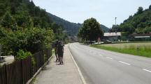 Wanderroute wieder entlang der B216 zurck nach Weiten 
