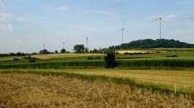  Blick zu den Windrder am "Hoher Klbling" 