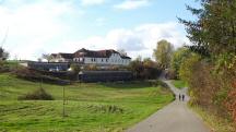 Blick zum Gebude des Golfclub Lengenfeld Gschwantner GesmbH 