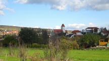  Fernblick zur Kath. Pfarrkirche Lengenfeld 